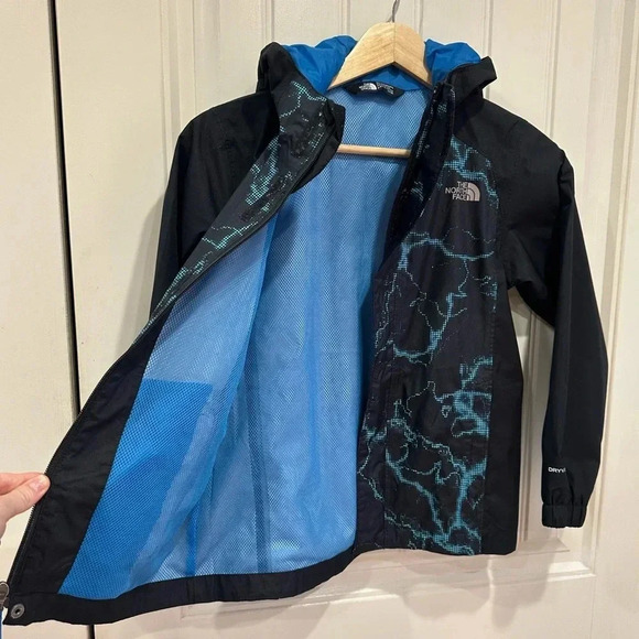 The North Face Dry Vent Boys Windbreaker Blue Lightning Hooded Raincoat S 7/8 - Picture 5 of 16